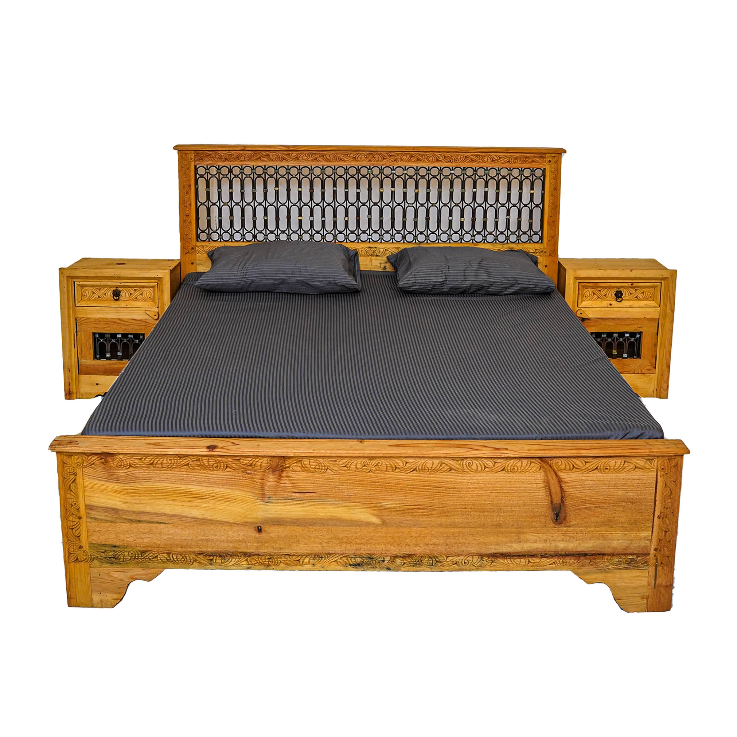 IRON JAALI BED SET